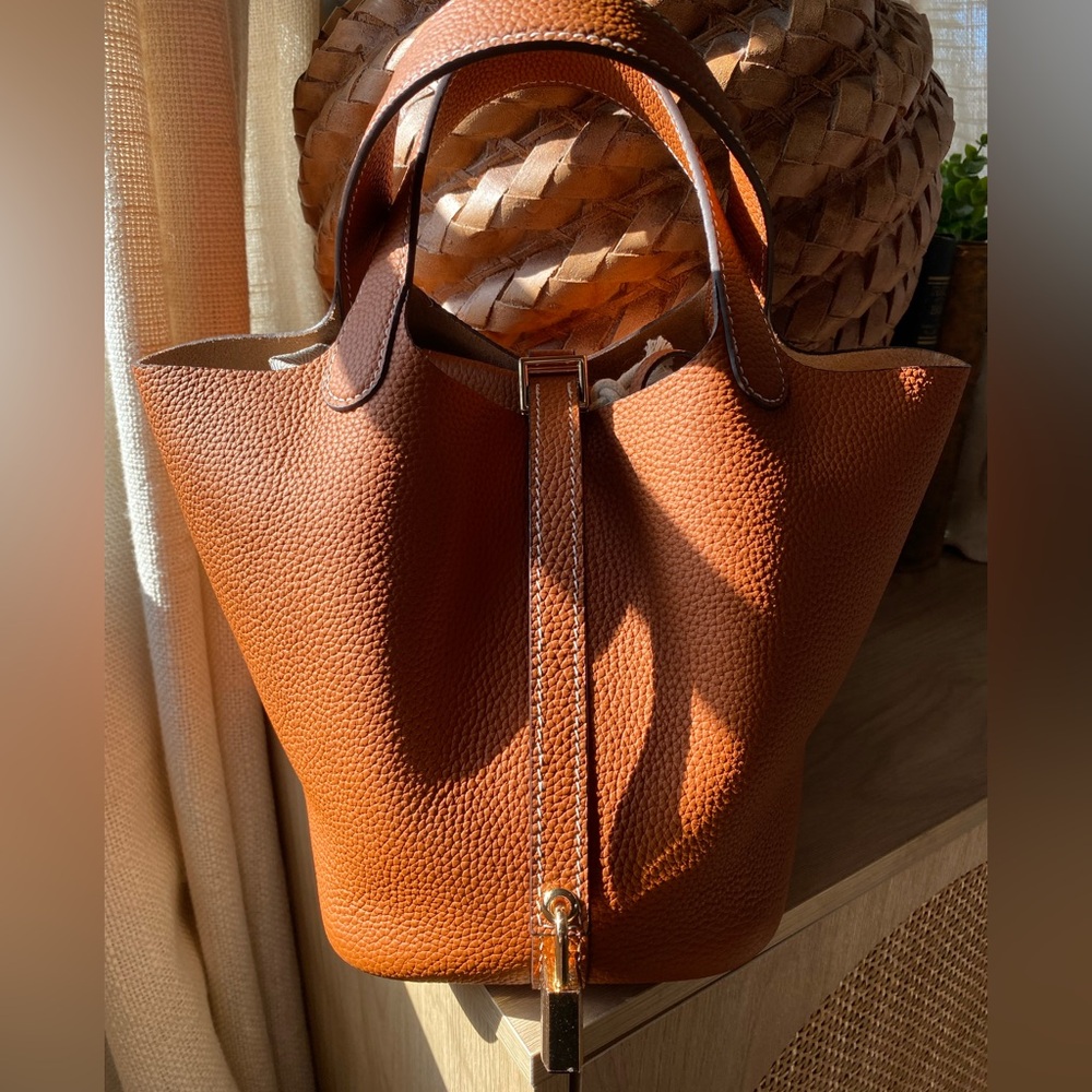 Leather bucket bag